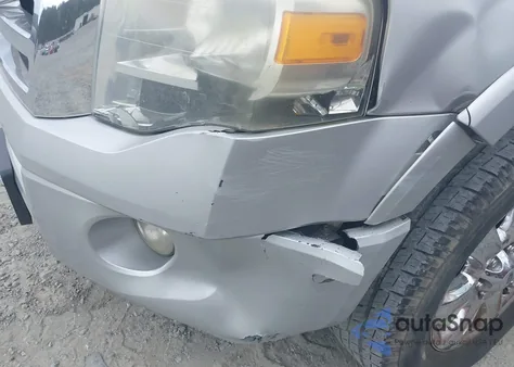 2010 Ford Expedition Xlt z USA, uszkodzony, nr VIN 1FMJU1F55AEA43444